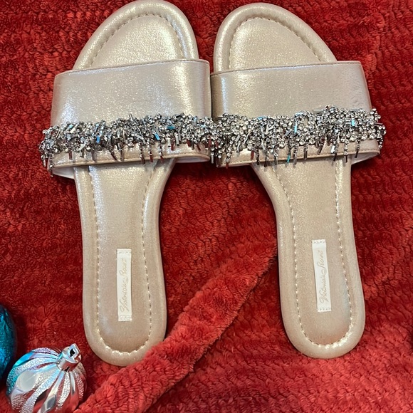 Victoria's Secret Shoes - Victoria’s Secret house slippers!!